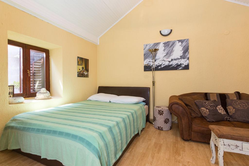 Yvonne Apartment Krk Town Luaran gambar